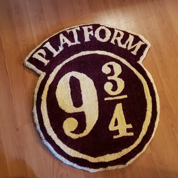 Platform 9 3/4 Rug - Picture 3 of 4